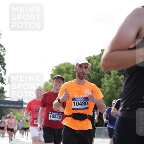 29.06.2025 - hella hamburg halbmarathon Jannik Wohlers http://msf.ph/oto/8222742 29.06.2025 09:51:11 Lombardsbrücke 1520, 1570, 1903, 1920, 2880, 2972, 3523, 4297, 4634, 4759, 4843, 4865, 4991, 4999, 5375, 5410, 6490, 7105, 7363, 8871, 9114, 9364, 10375, 10480, 10669, 11049, 11417, 11959, 12711, 12712, 13196, 13479, 14722, 15383, 15542, 15828, 15857, 16281, 16656, 16660, 17381, 17382, 17724, 18013, 18539, 18764, 18868, 18970 meine-sportfotos.de