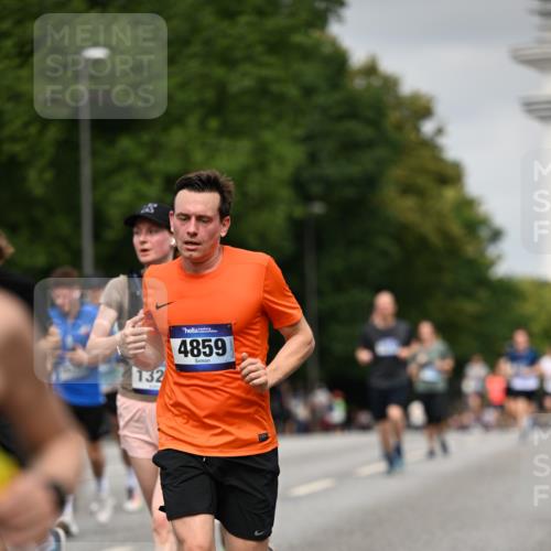 29.06.2025 - hella hamburg halbmarathon Dr. Thomas Lammeyer http://msf.ph/oto/8222800 29.06.2025 10:13:02 Kennedybrücke 1147, 1823, 2427, 2978, 3762, 4592, 4859, 5885, 6674, 7198, 9297, 9718, 9823, 9951, 9958, 10035, 10092, 10194, 10609, 10857 meine-sportfotos.de
