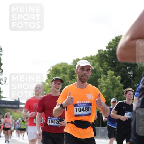 29.06.2025 - hella hamburg halbmarathon Jannik Wohlers http://msf.ph/oto/8222805 29.06.2025 09:51:11 Lombardsbrücke 1520, 1570, 1903, 1920, 2880, 2972, 3523, 4297, 4634, 4759, 4843, 4865, 4991, 4999, 5375, 5410, 6490, 7105, 7363, 8871, 9114, 9364, 10375, 10480, 10669, 11049, 11417, 11959, 12711, 12712, 13196, 13479, 14722, 15383, 15542, 15828, 15857, 16281, 16656, 16660, 17381, 17382, 17724, 18013, 18539, 18764, 18868, 18970 meine-sportfotos.de