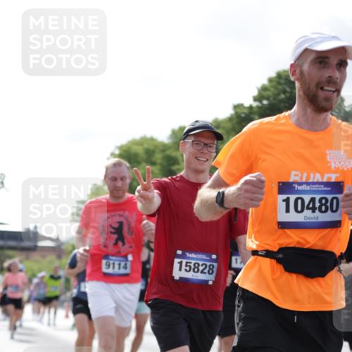29.06.2025 - hella hamburg halbmarathon Jannik Wohlers http://msf.ph/oto/8222949 29.06.2025 09:51:12 Lombardsbrücke 1520, 1570, 1903, 1920, 2880, 2972, 3523, 4297, 4634, 4759, 4843, 4865, 4991, 4999, 5375, 5410, 6490, 7105, 7363, 8871, 9114, 9364, 10375, 10480, 10669, 10934, 11049, 11417, 11959, 12711, 12712, 13196, 13479, 14722, 14861, 15383, 15542, 15828, 15857, 15932, 16281, 16660, 17381, 17382, 17724, 18013, 18539, 18764, 18868, 18970 meine-sportfotos.de