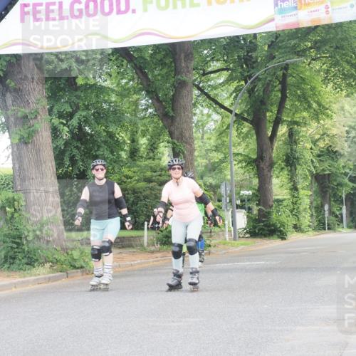 29.06.2025 - hella hamburg halbmarathon KatJ http://msf.ph/oto/8222979 29.06.2025 09:37:58 Zwischen KM18-KM19  meine-sportfotos.de