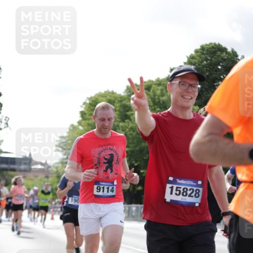 29.06.2025 - hella hamburg halbmarathon Jannik Wohlers http://msf.ph/oto/8223077 29.06.2025 09:51:12 Lombardsbrücke 1520, 1570, 1903, 1920, 2880, 2972, 3523, 4297, 4634, 4759, 4843, 4865, 4991, 4999, 5375, 5410, 6490, 7105, 7363, 8871, 9114, 9364, 10375, 10480, 10669, 10934, 11049, 11417, 11959, 12711, 12712, 13196, 13479, 14722, 14861, 15383, 15542, 15828, 15857, 15932, 16281, 16660, 17381, 17382, 17724, 18013, 18539, 18764, 18868, 18970 meine-sportfotos.de