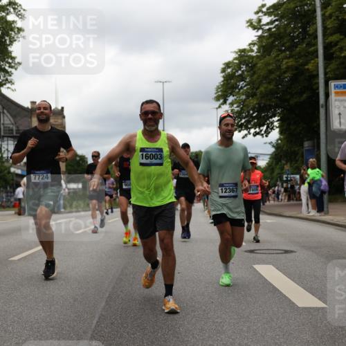 29.06.2025 - hella hamburg halbmarathon Yannick Fuchs http://msf.ph/oto/8223085 29.06.2025 10:46:12 20KM 2287, 2397, 2595, 4140, 4557, 4837, 5032, 5093, 5116, 5399, 5482, 6390, 7130, 7312, 7409, 7724, 7732, 8139, 8661, 8977, 9082, 9093, 9145, 9876, 10115, 11459, 11551, 12367, 12580, 13047, 13051, 13327, 14122, 14300, 14561, 15001, 15275, 15356, 15427, 15506, 15727, 15829, 15831, 16003, 16179, 16357, 16591, 17997, 18801, 18982 meine-sportfotos.de