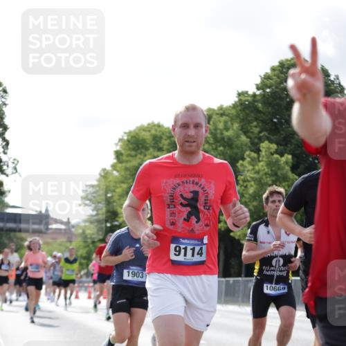 29.06.2025 - hella hamburg halbmarathon Jannik Wohlers http://msf.ph/oto/8223162 29.06.2025 09:51:12 Lombardsbrücke 1520, 1570, 1903, 1920, 2880, 2972, 3523, 4297, 4634, 4759, 4843, 4865, 4991, 4999, 5375, 5410, 6490, 7105, 7363, 8871, 9114, 9364, 10375, 10480, 10669, 10934, 11049, 11417, 11959, 12711, 12712, 13196, 13479, 14722, 14861, 15383, 15542, 15828, 15857, 15932, 16281, 16660, 17381, 17382, 17724, 18013, 18539, 18764, 18868, 18970 meine-sportfotos.de