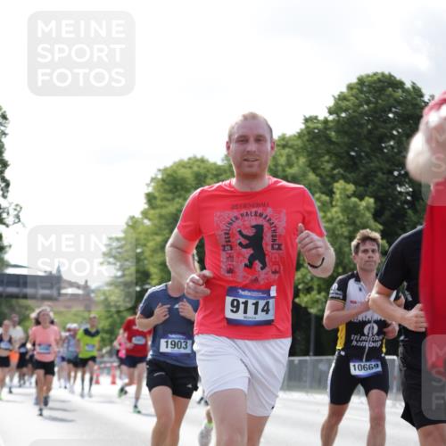29.06.2025 - hella hamburg halbmarathon Jannik Wohlers http://msf.ph/oto/8223177 29.06.2025 09:51:12 Lombardsbrücke 1520, 1570, 1903, 1920, 2880, 2972, 3523, 4297, 4634, 4759, 4843, 4865, 4991, 4999, 5375, 5410, 6490, 7105, 7363, 8871, 9114, 9364, 10375, 10480, 10669, 10934, 11049, 11417, 11959, 12711, 12712, 13196, 13479, 14722, 14861, 15383, 15542, 15828, 15857, 15932, 16281, 16660, 17381, 17382, 17724, 18013, 18539, 18764, 18868, 18970 meine-sportfotos.de