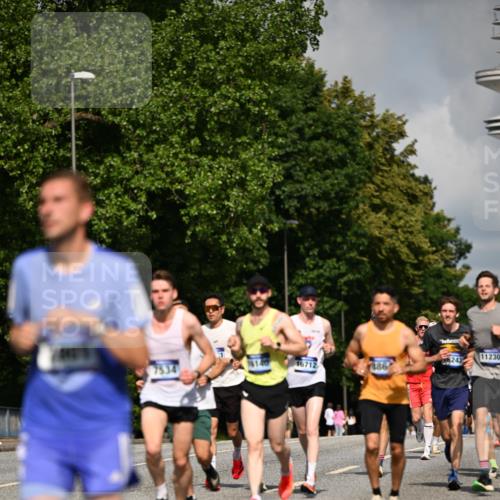 29.06.2025 - hella hamburg halbmarathon Dr. Thomas Lammeyer http://msf.ph/oto/8223250 29.06.2025 09:49:50 Kennedybrücke 1344, 1889, 2243, 3809, 3843, 3955, 4477, 4944, 5042, 5048, 7534, 7628, 7901, 8956, 10298, 10865, 10927, 10929, 11230, 11304 meine-sportfotos.de