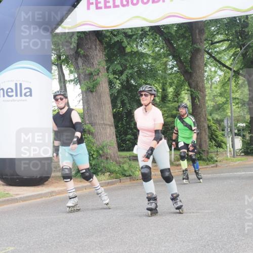 29.06.2025 - hella hamburg halbmarathon KatJ http://msf.ph/oto/8223268 29.06.2025 09:37:59 Zwischen KM18-KM19  meine-sportfotos.de