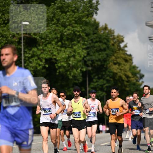 29.06.2025 - hella hamburg halbmarathon Dr. Thomas Lammeyer http://msf.ph/oto/8223283 29.06.2025 09:49:51 Kennedybrücke 1344, 1889, 2243, 3809, 3843, 3955, 4477, 4944, 5042, 5048, 7534, 7628, 7901, 8312, 8956, 10298, 10865, 10927, 10929, 11230, 11304 meine-sportfotos.de