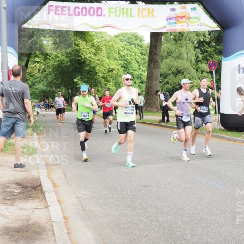 29.06.2025 - hella hamburg halbmarathon MichiJ http://msf.ph/oto/8223411 29.06.2025 10:24:50 Zwischen KM18-KM19 3843, 10877, 12447, 12462, 12514, 15701, 15959, 17691, 18841 meine-sportfotos.de