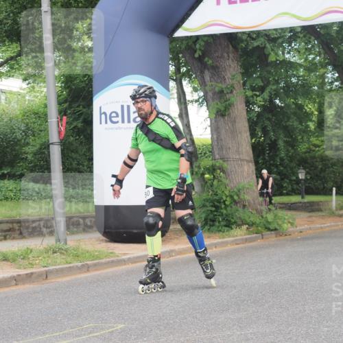 29.06.2025 - hella hamburg halbmarathon KatJ http://msf.ph/oto/8223534 29.06.2025 09:38:00 Zwischen KM18-KM19  meine-sportfotos.de