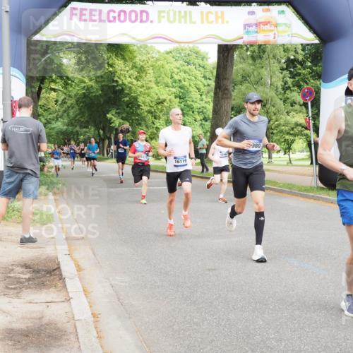 29.06.2025 - hella hamburg halbmarathon MichiJ http://msf.ph/oto/8223682 29.06.2025 10:24:54 Zwischen KM18-KM19 3843, 12514, 14875, 15701, 15959, 16119, 18259 meine-sportfotos.de