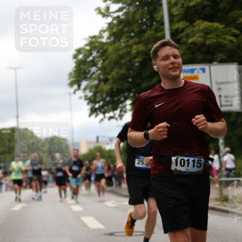 29.06.2025 - hella hamburg halbmarathon Yannick Fuchs http://msf.ph/oto/8223915 29.06.2025 10:46:17 20KM 2287, 2595, 4140, 4557, 4558, 4837, 5032, 5093, 5116, 5378, 5399, 5482, 6164, 6390, 6561, 6562, 7130, 7312, 7409, 7724, 7732, 7896, 8139, 8661, 8720, 8977, 9082, 9093, 9145, 9876, 10115, 11459, 12367, 13047, 13051, 13327, 14122, 14300, 14561, 15001, 15144, 15275, 15427, 15446, 15506, 15690, 15829, 16003, 16357, 18801 meine-sportfotos.de