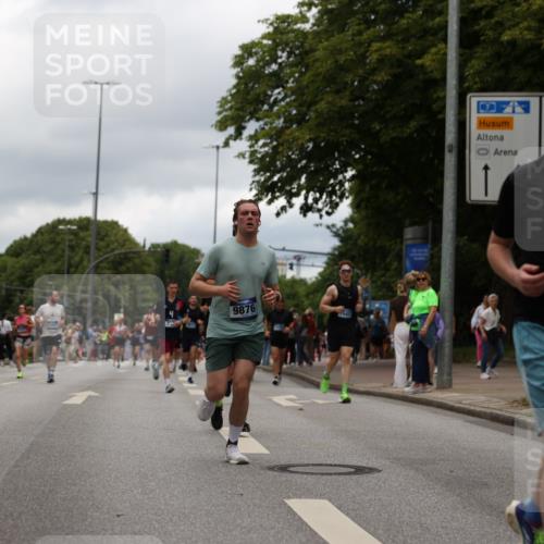 29.06.2025 - hella hamburg halbmarathon Yannick Fuchs http://msf.ph/oto/8223993 29.06.2025 10:46:23 20KM 2287, 2595, 3715, 4557, 4558, 4837, 5032, 5093, 5116, 5378, 5399, 5482, 6164, 6390, 6561, 6562, 7130, 7312, 7475, 7732, 7896, 8139, 8172, 8316, 8661, 8720, 8977, 9093, 9145, 9876, 10115, 11459, 12135, 13301, 13327, 14300, 14791, 15001, 15144, 15275, 15427, 15446, 15506, 15690, 16320, 16357, 17773, 18801 meine-sportfotos.de