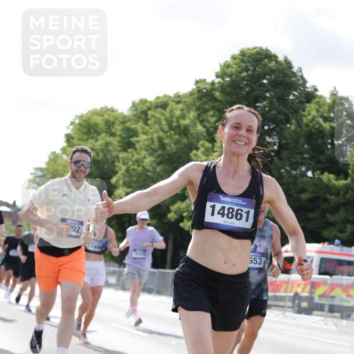 29.06.2025 - hella hamburg halbmarathon Jannik Wohlers http://msf.ph/oto/8224028 29.06.2025 09:51:20 Lombardsbrücke 1520, 1570, 1903, 2653, 2880, 3437, 4297, 4634, 4843, 4865, 4991, 5375, 5410, 6490, 7092, 7105, 7363, 8346, 8871, 8900, 9114, 9364, 10319, 10375, 10480, 10669, 10934, 11021, 11417, 11714, 12623, 12711, 12712, 13183, 13196, 13479, 14346, 14722, 14861, 15185, 15542, 15828, 15932, 16281, 16503, 16660, 17381, 17382, 17406, 18049, 18356, 18539, 18764 meine-sportfotos.de