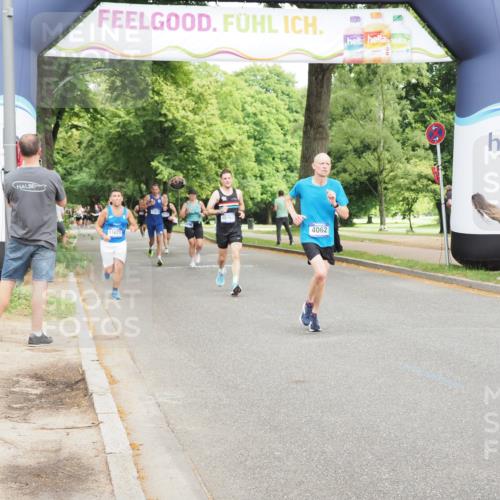 29.06.2025 - hella hamburg halbmarathon MichiJ http://msf.ph/oto/8224133 29.06.2025 10:25:00 Zwischen KM18-KM19 4062, 6829, 7831, 12488, 14875, 16119, 18600 meine-sportfotos.de