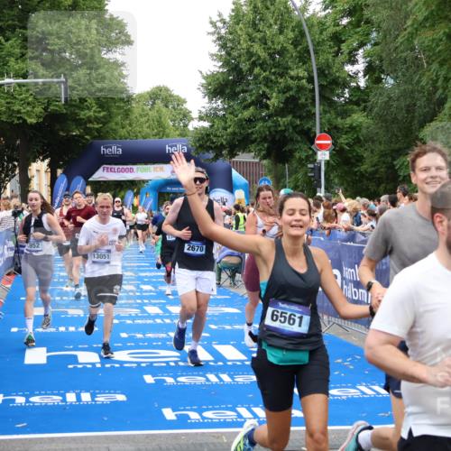29.06.2025 - hella hamburg halbmarathon Zöllner http://msf.ph/oto/8224161 29.06.2025 10:52:43 Ziel 2287, 2346, 2670, 3952, 3999, 5116, 6561, 6562, 7475, 9739, 9869, 10115, 11459, 11689, 12450, 12482, 13051, 14122, 15001, 16467 meine-sportfotos.de