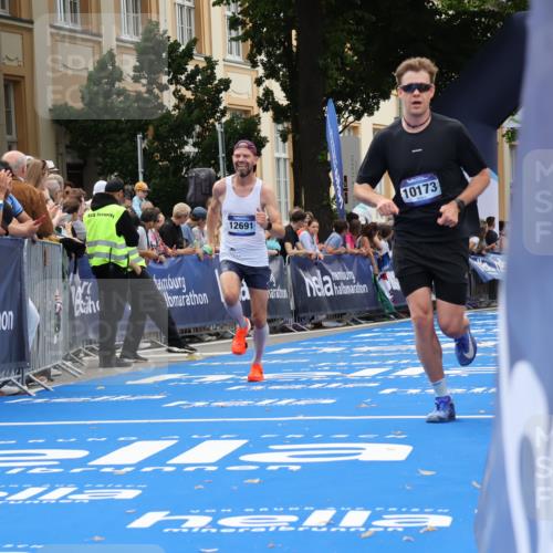 29.06.2025 - hella hamburg halbmarathon Strokosch-Dieckow http://msf.ph/oto/8224261 29.06.2025 10:30:19 Ziel 10173, 12691 meine-sportfotos.de