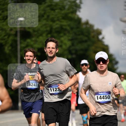 29.06.2025 - hella hamburg halbmarathon Dr. Thomas Lammeyer http://msf.ph/oto/8224361 29.06.2025 09:49:55 Kennedybrücke 1344, 1577, 1889, 2243, 4477, 4944, 5048, 5152, 5660, 7534, 7628, 7901, 8312, 8323, 10298, 10865, 10927, 11230, 11304 meine-sportfotos.de