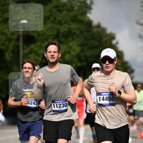 29.06.2025 - hella hamburg halbmarathon Dr. Thomas Lammeyer http://msf.ph/oto/8224401 29.06.2025 09:49:55 Kennedybrücke 1344, 1577, 1889, 2243, 4477, 4944, 5048, 5152, 5660, 7534, 7628, 7901, 8312, 8323, 10298, 10865, 10927, 11230, 11304 meine-sportfotos.de