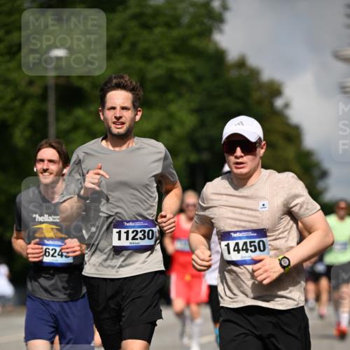 29.06.2025 - hella hamburg halbmarathon Dr. Thomas Lammeyer http://msf.ph/oto/8224457 29.06.2025 09:49:55 Kennedybrücke 1344, 1577, 1889, 2243, 4477, 4944, 5048, 5152, 5660, 7534, 7628, 7901, 8312, 8323, 10298, 10865, 10927, 11230, 11304 meine-sportfotos.de