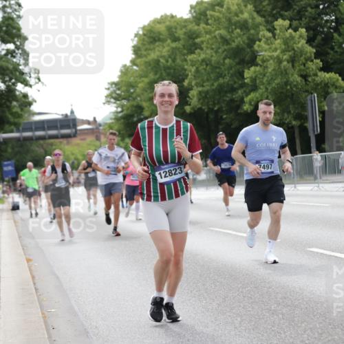 29.06.2025 - hella hamburg halbmarathon Jannik Wohlers http://msf.ph/oto/8224600 29.06.2025 10:27:34 Lombardsbrücke 1148, 5177, 5847, 6632, 7497, 8215, 9567, 11692, 11739, 12780, 12823, 12842, 13568, 13678, 13860, 14155, 15607, 15608, 16569, 16804, 18626 meine-sportfotos.de