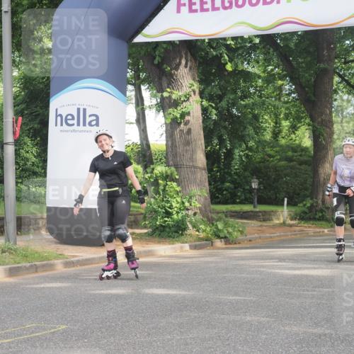 29.06.2025 - hella hamburg halbmarathon KatJ http://msf.ph/oto/8224612 29.06.2025 09:38:59 Zwischen KM18-KM19  meine-sportfotos.de