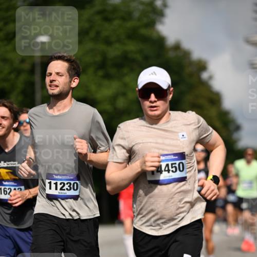 29.06.2025 - hella hamburg halbmarathon Dr. Thomas Lammeyer http://msf.ph/oto/8224677 29.06.2025 09:49:55 Kennedybrücke 1344, 1577, 1889, 2243, 4477, 4944, 5048, 5152, 5660, 7534, 7628, 7901, 8312, 8323, 10298, 10865, 10927, 11230, 11304 meine-sportfotos.de