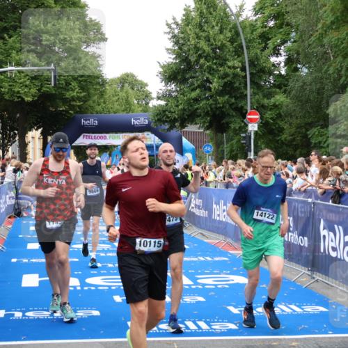 29.06.2025 - hella hamburg halbmarathon Zöllner http://msf.ph/oto/8224716 29.06.2025 10:52:47 Ziel 2287, 2346, 3999, 5116, 5169, 5194, 7475, 8172, 9065, 9163, 9869, 10115, 11459, 12482, 14122, 14805, 16467, 17198, 18331, 19244 meine-sportfotos.de