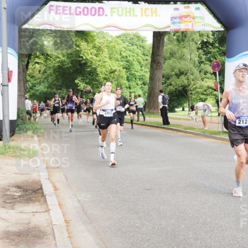 29.06.2025 - hella hamburg halbmarathon MichiJ http://msf.ph/oto/8224734 29.06.2025 10:25:15 Zwischen KM18-KM19 2121, 5042, 6993, 11304, 14789 meine-sportfotos.de