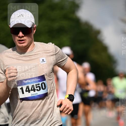 29.06.2025 - hella hamburg halbmarathon Dr. Thomas Lammeyer http://msf.ph/oto/8224762 29.06.2025 09:49:56 Kennedybrücke 1344, 1577, 1889, 2243, 4477, 4944, 5048, 5152, 5660, 7466, 7534, 7628, 7901, 8312, 8323, 10298, 10865, 10927, 11230, 11304 meine-sportfotos.de