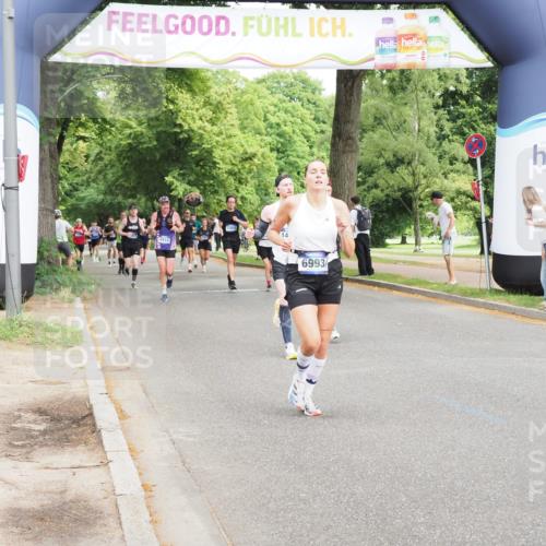 29.06.2025 - hella hamburg halbmarathon MichiJ http://msf.ph/oto/8224822 29.06.2025 10:25:16 Zwischen KM18-KM19 2121, 5042, 6993, 11304, 14789 meine-sportfotos.de