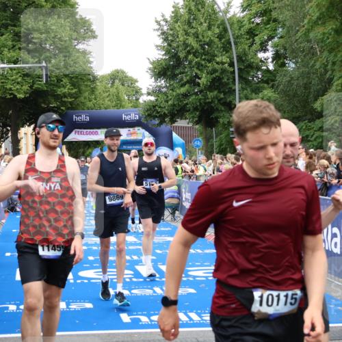29.06.2025 - hella hamburg halbmarathon Zöllner http://msf.ph/oto/8224912 29.06.2025 10:52:49 Ziel 2287, 2910, 3999, 5077, 5116, 5169, 5194, 8172, 9065, 9163, 9869, 11217, 12482, 14198, 14286, 14805, 16467, 17198, 18331, 19244 meine-sportfotos.de