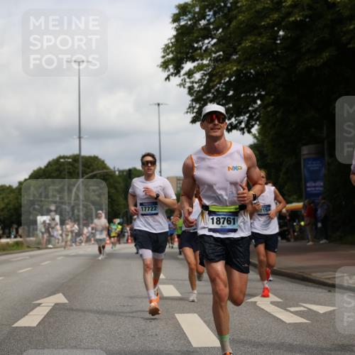 29.06.2025 - hella hamburg halbmarathon Yannick Fuchs http://msf.ph/oto/8224915 29.06.2025 10:33:18 20KM 1164, 2262, 2296, 2719, 2849, 2980, 3014, 3136, 3431, 4148, 5091, 5248, 6095, 6682, 6684, 7110, 8091, 9403, 10218, 11049, 11055, 11281, 11282, 11379, 11447, 12137, 12915, 13755, 13800, 14905, 15372, 16280, 17154, 17646, 17722, 18188, 18761, 19004, 19151 meine-sportfotos.de