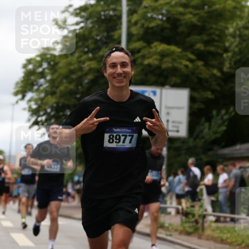 29.06.2025 - hella hamburg halbmarathon Yannick Fuchs http://msf.ph/oto/8225213 29.06.2025 10:46:30 20KM 1098, 1257, 1657, 2444, 2814, 3258, 3715, 3952, 4121, 4557, 4558, 4837, 5032, 5093, 5116, 5378, 5399, 6164, 6561, 6562, 7130, 7178, 7312, 7475, 7896, 8139, 8172, 8316, 8720, 8977, 9093, 9145, 9876, 10811, 11459, 12135, 12519, 13211, 13301, 13327, 14198, 14286, 14300, 14791, 15001, 15144, 15275, 15427, 15446, 15506, 15690, 16320, 17130, 17198, 17773, 18801 meine-sportfotos.de