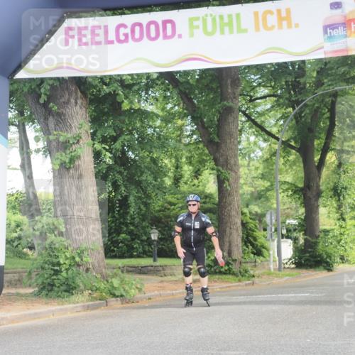 29.06.2025 - hella hamburg halbmarathon KatJ http://msf.ph/oto/8225316 29.06.2025 09:39:42 Zwischen KM18-KM19  meine-sportfotos.de