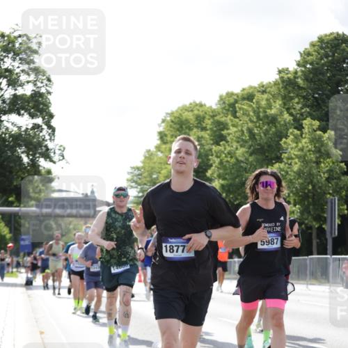 29.06.2025 - hella hamburg halbmarathon Jannik Wohlers http://msf.ph/oto/8225328 29.06.2025 09:51:33 Lombardsbrücke 1312, 1353, 1569, 2653, 3437, 3697, 5014, 5047, 5129, 5231, 5336, 5987, 6700, 6705, 6770, 7092, 7185, 8074, 8346, 8359, 8564, 8900, 9358, 9659, 10319, 10691, 10934, 10978, 11021, 11714, 12438, 12623, xxx, 13183, 14226, 14228, 14346, 14462, 14861, 15164, 15185, 15206, 15451, 15846, 15932, 15935, 16052, 16503, 17016, 17403, 17406, 17733, 17911, 18049, 18304, 18330, 18356, 18399, 18772, 18878 meine-sportfotos.de
