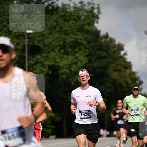 29.06.2025 - hella hamburg halbmarathon Dr. Thomas Lammeyer http://msf.ph/oto/8225377 29.06.2025 09:49:58 Kennedybrücke 1344, 1577, 1889, 2243, 4477, 4944, 5048, 5152, 5660, 7466, 7534, 7628, 7901, 8312, 8323, 10477, 10865, 10927, 11230, 11304 meine-sportfotos.de