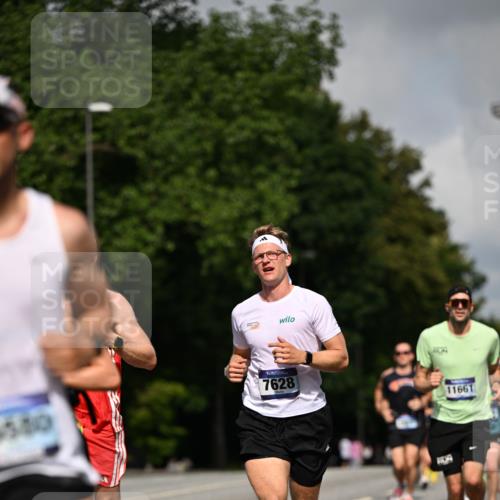 29.06.2025 - hella hamburg halbmarathon Dr. Thomas Lammeyer http://msf.ph/oto/8225432 29.06.2025 09:49:58 Kennedybrücke 1344, 1577, 1889, 2243, 4477, 4944, 5048, 5152, 5660, 7466, 7534, 7628, 7901, 8312, 8323, 10477, 10865, 10927, 11230, 11304 meine-sportfotos.de