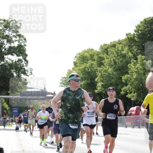 29.06.2025 - hella hamburg halbmarathon Jannik Wohlers http://msf.ph/oto/8225471 29.06.2025 09:51:34 Lombardsbrücke 1312, 1353, 1569, 1763, 2653, 3437, 3697, 5014, 5047, 5129, 5231, 5336, 5690, 5987, 6700, 6705, 6770, 7092, 7185, 8074, 8346, 8359, 8564, 8900, 9358, 9659, 10319, 10691, 10978, 11021, 11714, 12438, 12623, xxx, 13183, 14226, 14228, 14346, 14462, 15164, 15185, 15206, 15451, 15846, 15935, 16052, 16503, 17016, 17403, 17406, 17733, 17911, 18049, 18304, 18330, 18356, 18399, 18772, 18829, 18878 meine-sportfotos.de