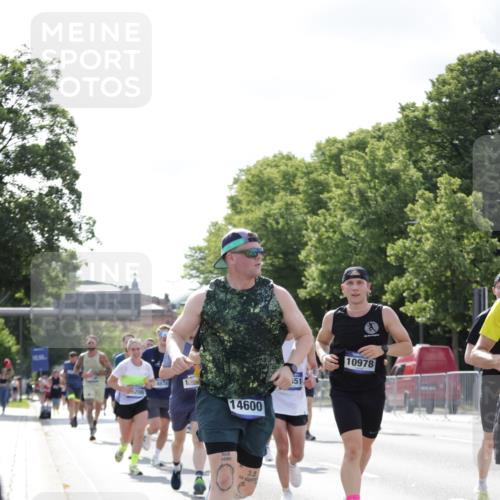29.06.2025 - hella hamburg halbmarathon Jannik Wohlers http://msf.ph/oto/8225494 29.06.2025 09:51:34 Lombardsbrücke 1312, 1353, 1569, 1763, 2653, 3437, 3697, 5014, 5047, 5129, 5231, 5336, 5690, 5987, 6700, 6705, 6770, 7092, 7185, 8074, 8346, 8359, 8564, 8900, 9358, 9659, 10319, 10691, 10978, 11021, 11714, 12438, 12623, xxx, 13183, 14226, 14228, 14346, 14462, 15164, 15185, 15206, 15451, 15846, 15935, 16052, 16503, 17016, 17403, 17406, 17733, 17911, 18049, 18304, 18330, 18356, 18399, 18772, 18829, 18878 meine-sportfotos.de