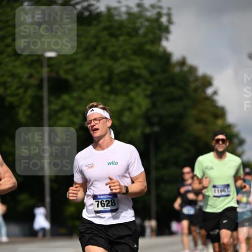 29.06.2025 - hella hamburg halbmarathon Dr. Thomas Lammeyer http://msf.ph/oto/8225568 29.06.2025 09:49:59 Kennedybrücke 1344, 1577, 1889, 2243, 4477, 4944, 5048, 5152, 5660, 7466, 7534, 7628, 7901, 8312, 8323, 10477, 10865, 10927, 11230, 11304 meine-sportfotos.de