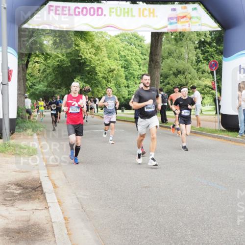 29.06.2025 - hella hamburg halbmarathon MichiJ http://msf.ph/oto/8225601 29.06.2025 10:25:24 Zwischen KM18-KM19 1385, 2399, 3959, 6915, 7152, 7154, 10852, 11833, 12168, 12916, 13991, 14601, 16158, 17217, 18824 meine-sportfotos.de