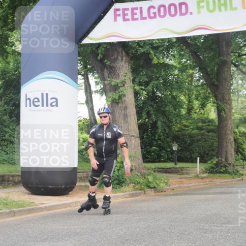 29.06.2025 - hella hamburg halbmarathon KatJ http://msf.ph/oto/8225609 29.06.2025 09:39:43 Zwischen KM18-KM19  meine-sportfotos.de