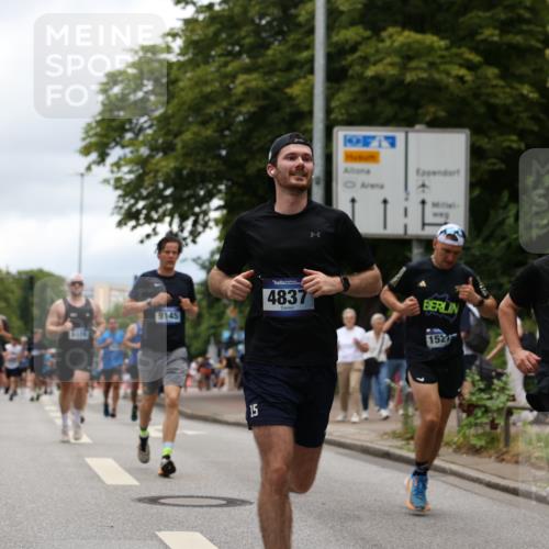 29.06.2025 - hella hamburg halbmarathon Yannick Fuchs http://msf.ph/oto/8225692 29.06.2025 10:46:31 20KM 1098, 1257, 1657, 2444, 2814, 3258, 3715, 3952, 4121, 4557, 4558, 4837, 5116, 5378, 5399, 6164, 6561, 6562, 7130, 7178, 7312, 7475, 7896, 8139, 8172, 8316, 8720, 8977, 9093, 9145, 9876, 10811, 11459, 12135, 12519, 13211, 13301, 13327, 14198, 14286, 14791, 15001, 15144, 15275, 15427, 15446, 15506, 15690, 16320, 17130, 17198, 17773, 18801 meine-sportfotos.de