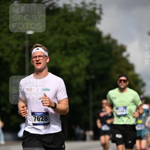 29.06.2025 - hella hamburg halbmarathon Dr. Thomas Lammeyer http://msf.ph/oto/8225744 29.06.2025 09:49:59 Kennedybrücke 1344, 1577, 1889, 2243, 4477, 4944, 5048, 5152, 5660, 7466, 7534, 7628, 7901, 8312, 8323, 10477, 10865, 10927, 11230, 11304 meine-sportfotos.de
