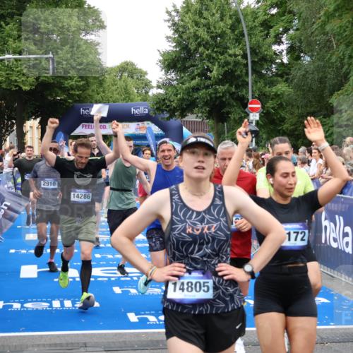 29.06.2025 - hella hamburg halbmarathon Zöllner http://msf.ph/oto/8225760 29.06.2025 10:52:56 Ziel 1257, 1258, 1657, 2099, 2444, 2814, 2910, 4557, 4558, 4770, 5077, 5907, 8139, 8720, 8955, 9065, 9163, 10724, 10811, 11217, 11992, 14198, 14286 meine-sportfotos.de