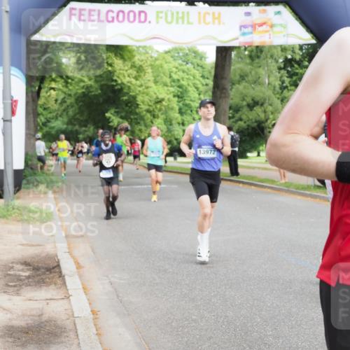 29.06.2025 - hella hamburg halbmarathon MichiJ http://msf.ph/oto/8225902 29.06.2025 10:25:27 Zwischen KM18-KM19 1385, 3959, 5315, 5961, 6915, 7152, 7154, 10852, 11833, 12051, 12168, 12916, 13972, 16158, 17217, 18357, 18824 meine-sportfotos.de