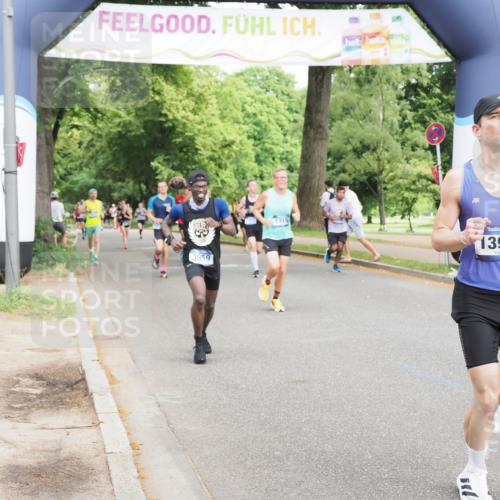 29.06.2025 - hella hamburg halbmarathon MichiJ http://msf.ph/oto/8225972 29.06.2025 10:25:28 Zwischen KM18-KM19 3959, 5315, 5961, 7152, 7154, 10852, 11833, 12051, 12168, 13972, 16158, 17217, 18357, 18824 meine-sportfotos.de