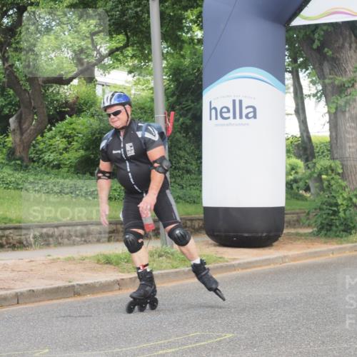29.06.2025 - hella hamburg halbmarathon KatJ http://msf.ph/oto/8226010 29.06.2025 09:39:44 Zwischen KM18-KM19  meine-sportfotos.de