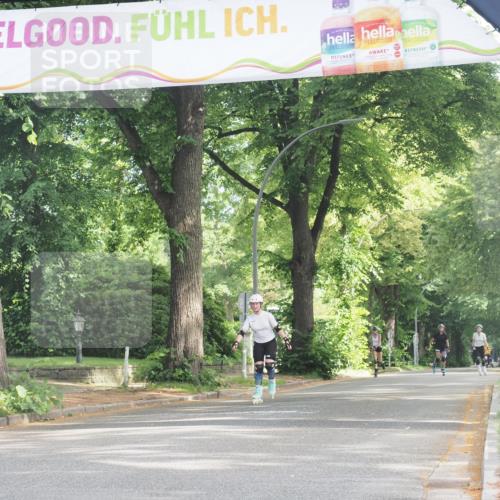 29.06.2025 - hella hamburg halbmarathon KatJ http://msf.ph/oto/8226076 29.06.2025 09:40:56 Zwischen KM18-KM19  meine-sportfotos.de